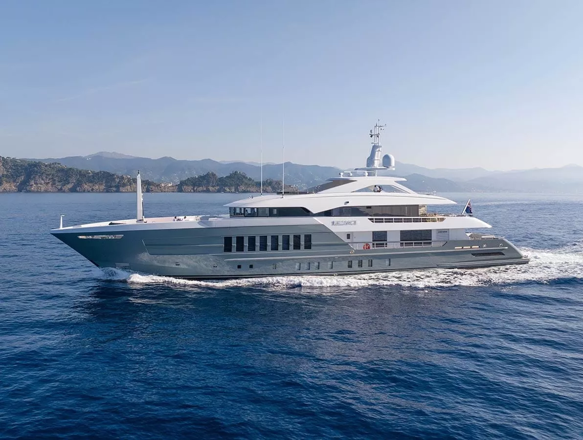 HEESEN 55M STEEL - RELIANCE