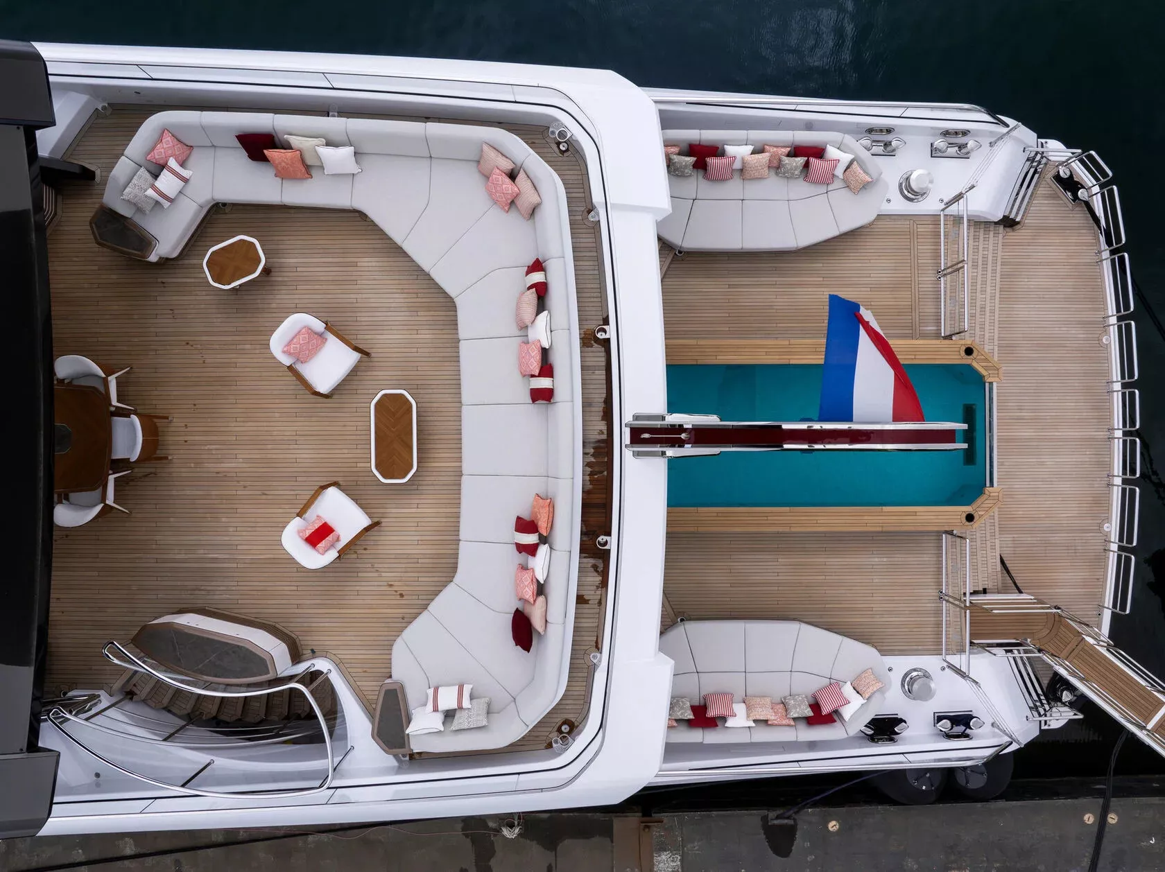 https://api.arconyachts.com/storage/37558/conversions/r2LwQJYGN7JXJahVrT0KPMuxN7LZmfeuok3nWaSR-optimize.webp