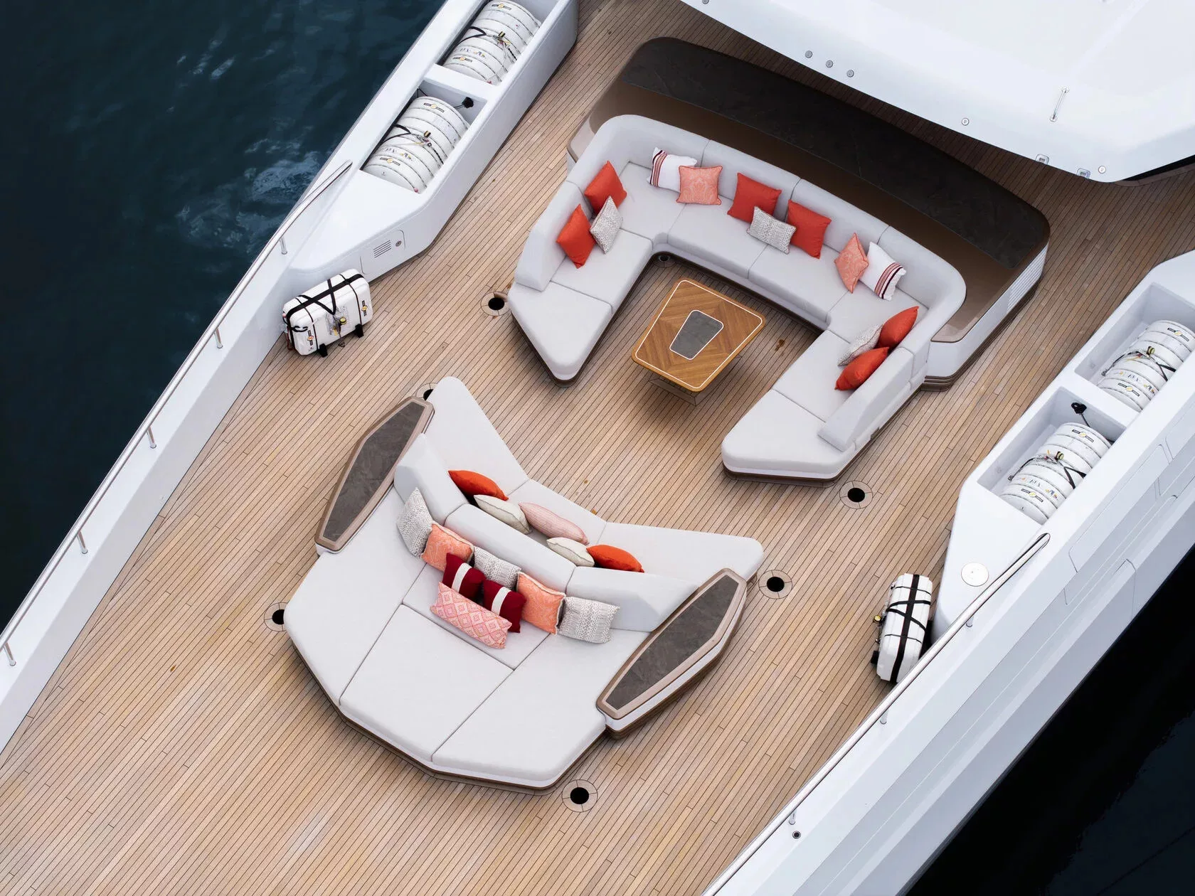 https://api.arconyachts.com/storage/37561/conversions/DNETVGUhmoYEBzgJYrB3y7sDMZXwwuUbWXFRgE25-optimize.webp