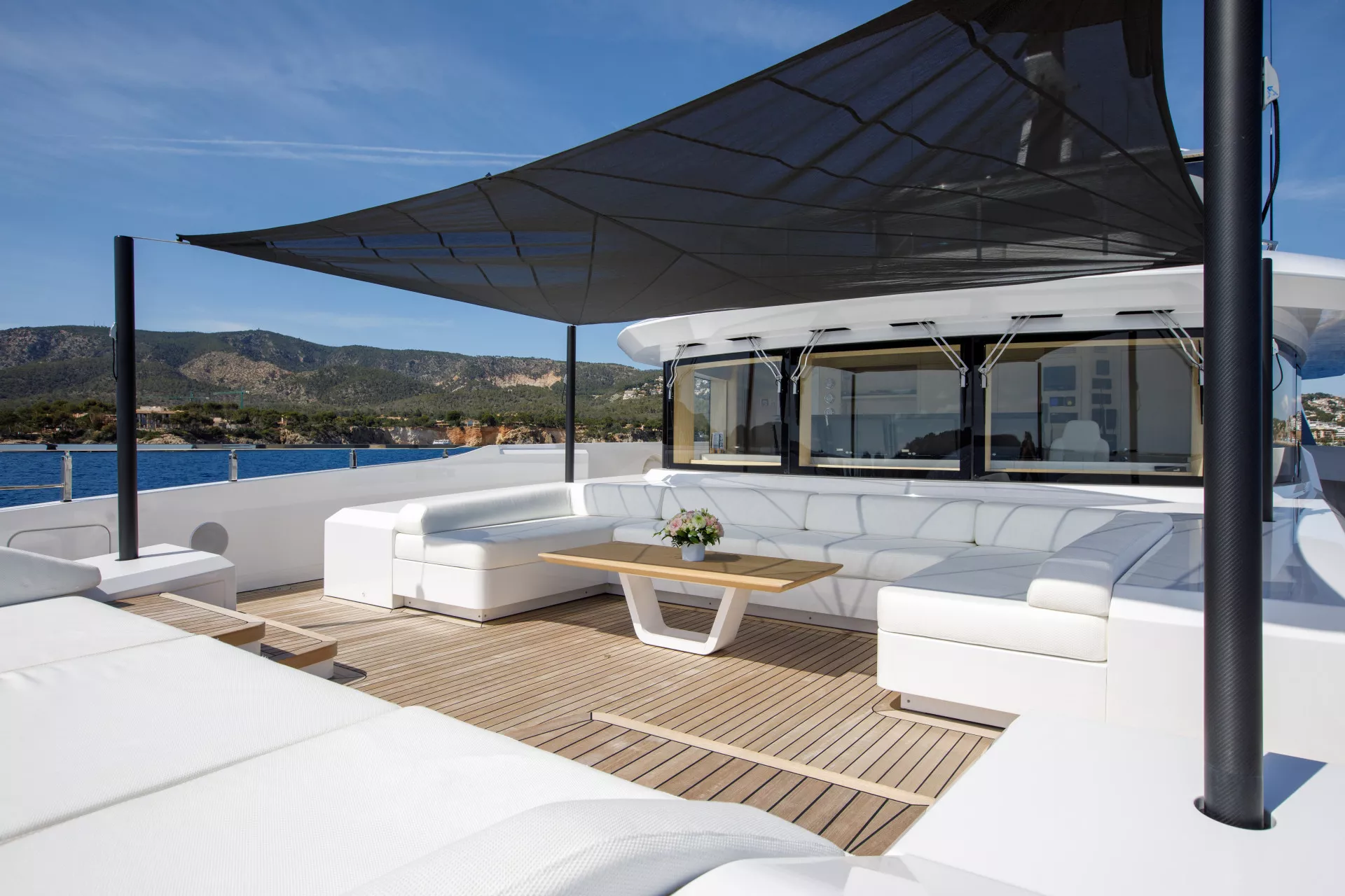https://api.arconyachts.com/storage/37584/conversions/bCAmbQKsF2PzB0wHMJlyeWfE7a5XxqZNLXWrjBDT-optimize.webp