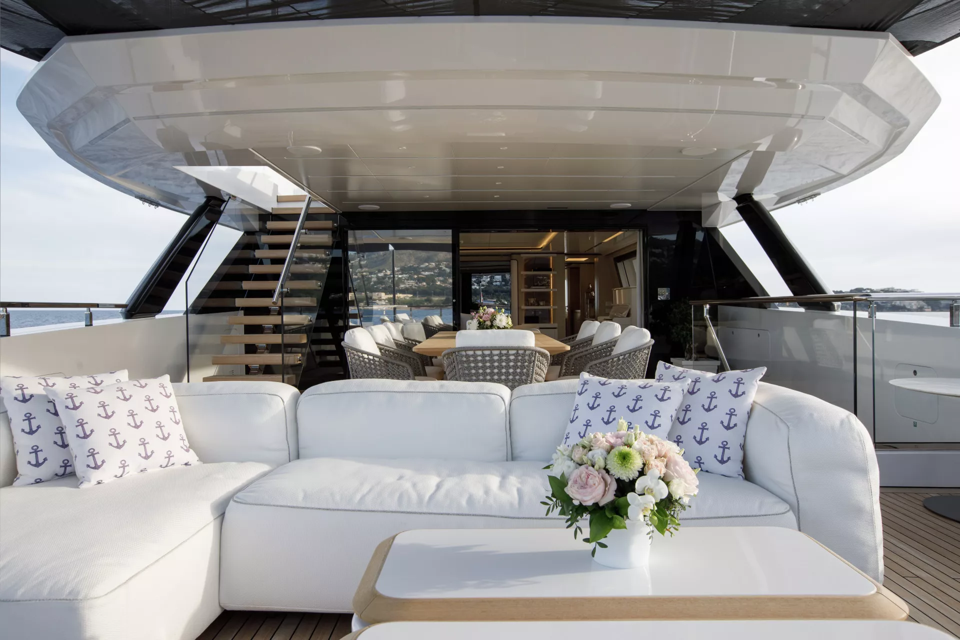 https://api.arconyachts.com/storage/37594/conversions/lZ2o8gvi32XpztzzZZFoGL61sfd5ig4IMDx1lfxs-optimize.webp