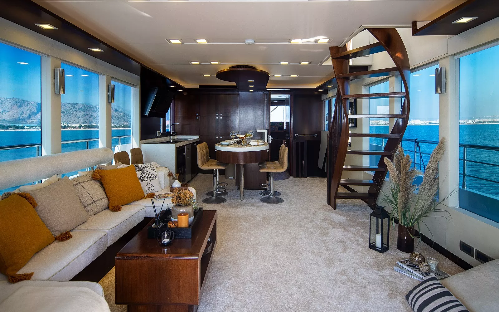 https://api.arconyachts.com/storage/37634/conversions/gMrZQ0KQouPe3jfCmT81WnjDIgf2ZcdR2FYHyxtC-optimize.webp