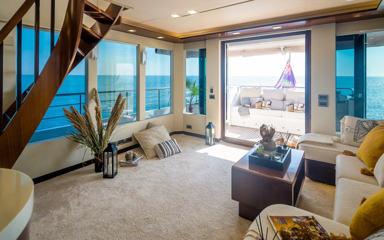 https://api.arconyachts.com/storage/37635/conversions/XJiBoRqRSP4Pzu4ht7JDt9bASjI4KmgeJEe8x8FT-optimize.webp