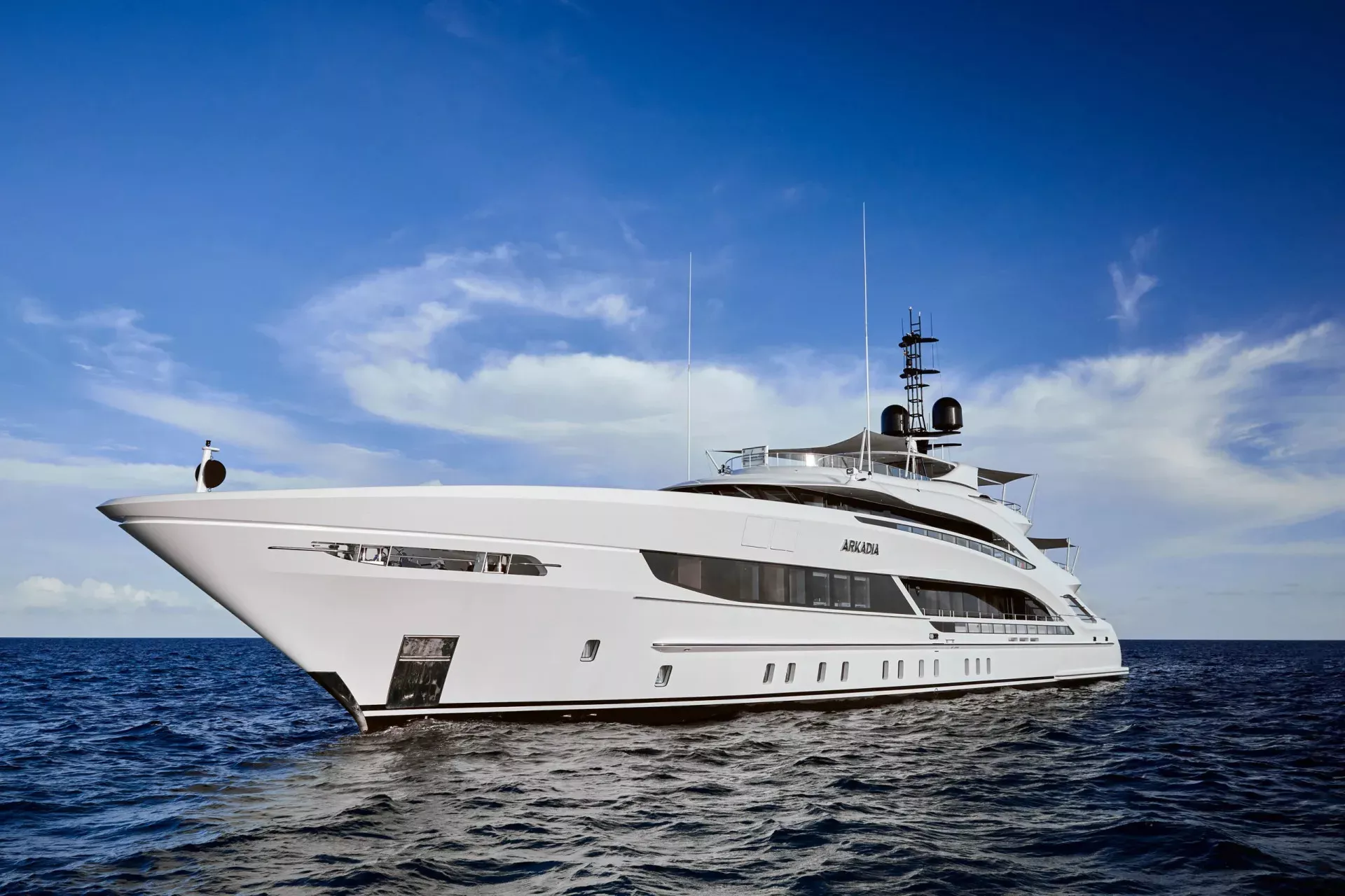 https://api.arconyachts.com/storage/37638/conversions/2eJdrnAmEIgLAFoGrKHDJRIhso19NAD9bQBOgdZw-optimize.webp