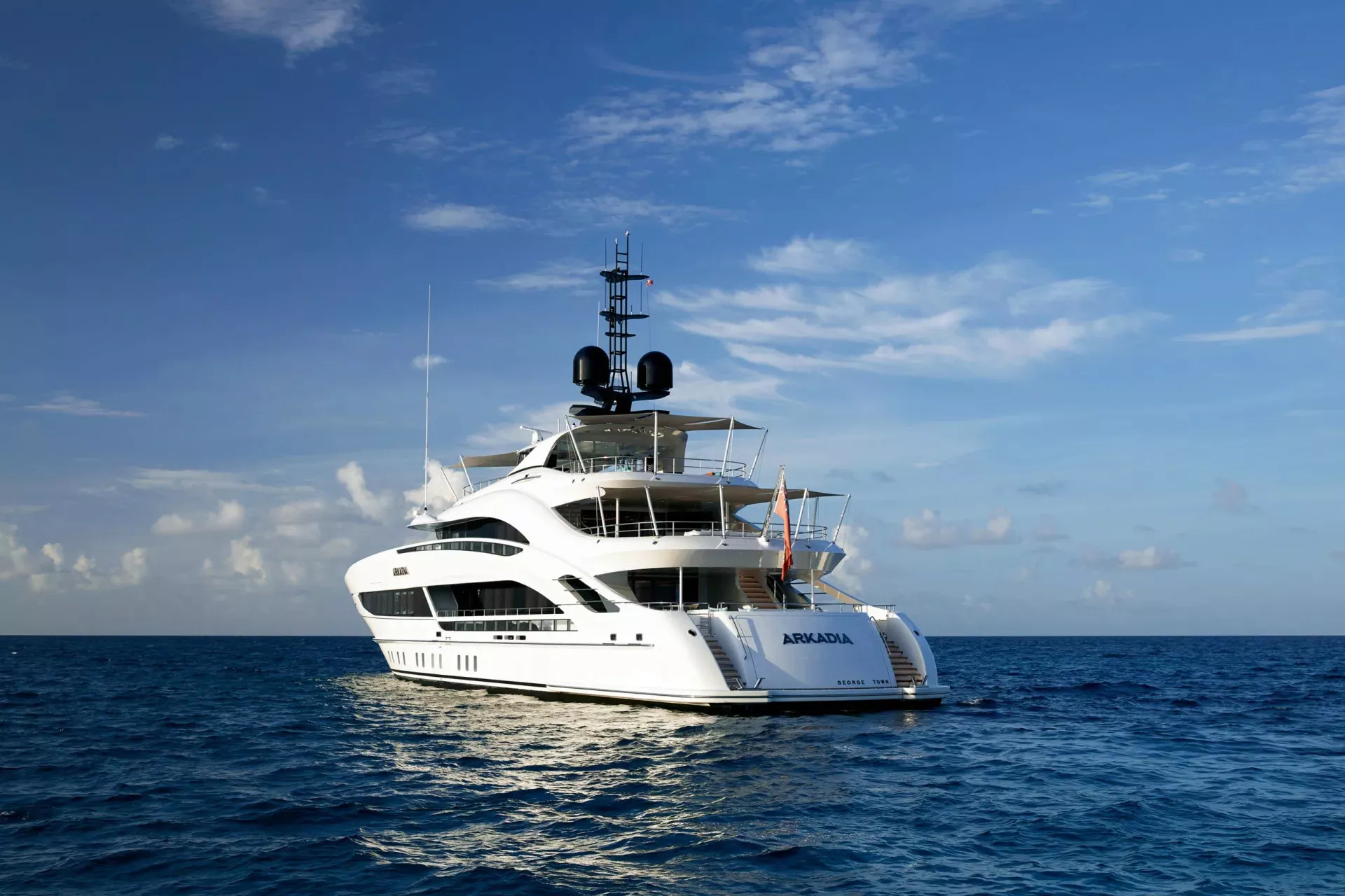 https://api.arconyachts.com/storage/37639/conversions/8zShOXR5vogT9a0e9VmdBMEeqgPAU5vhAZQI4KZX-optimize.webp