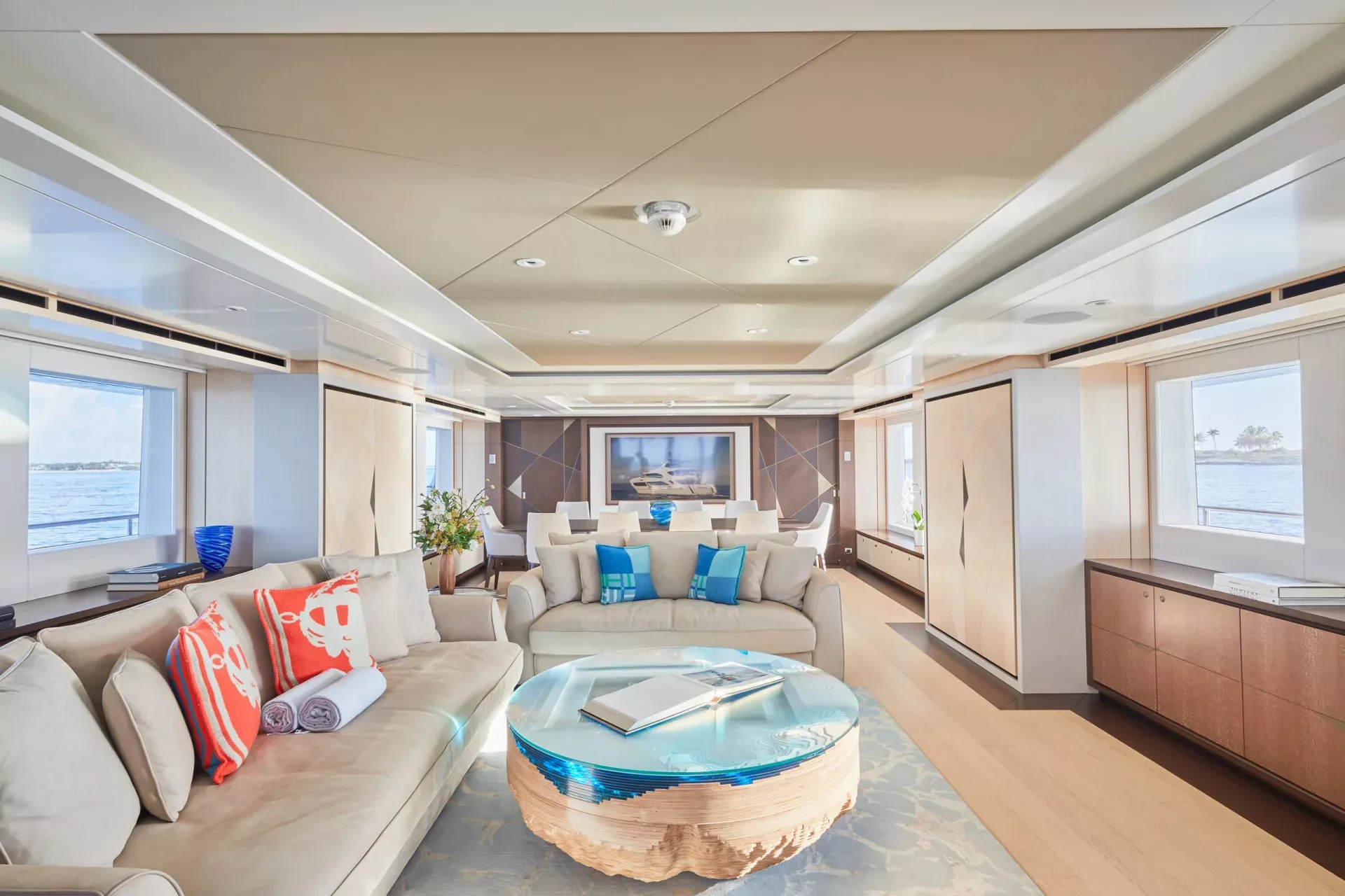 https://api.arconyachts.com/storage/37643/conversions/ziNM6ysJNA6S0tSx4phxwNDdsZCJep0gDSPrtX0L-optimize.webp