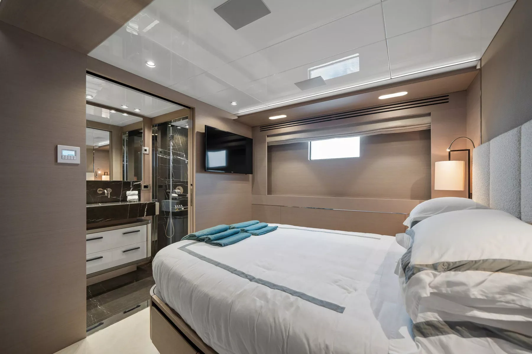 https://api.arconyachts.com/storage/37768/conversions/OPKTVD0nwlDkVYJqDcKaXfUMmr04Zi0rUuz0cZ1i-optimize.webp
