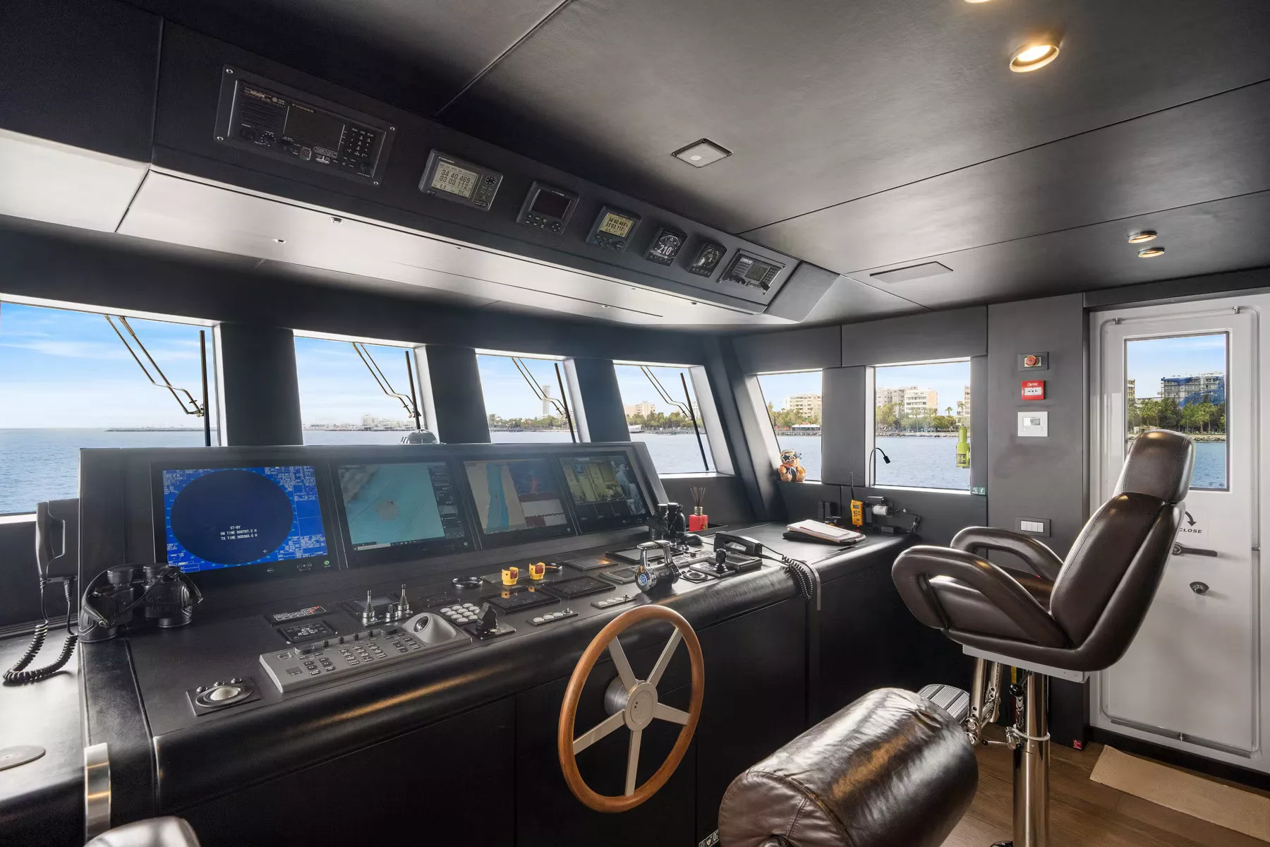 https://api.arconyachts.com/storage/37773/conversions/WeWYfvxZqkPHnUGxn9gvXyDBq178RBVaNSac01fG-optimize.webp