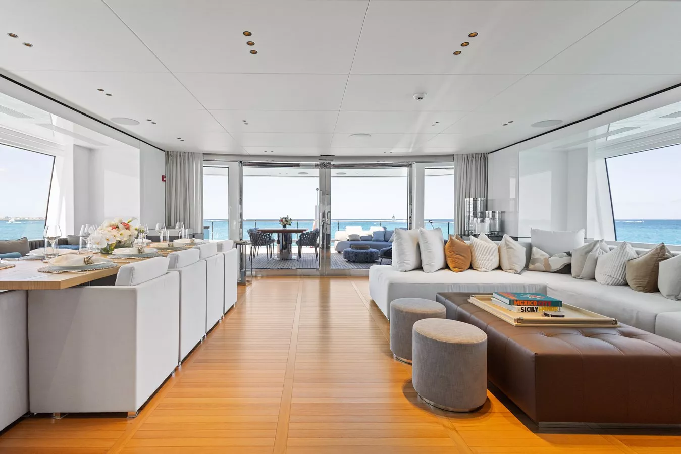 https://api.arconyachts.com/storage/37811/conversions/h7i0tKROucwaZRSzoxbnoe3gTxP2N1uFJYitOFaR-optimize.webp
