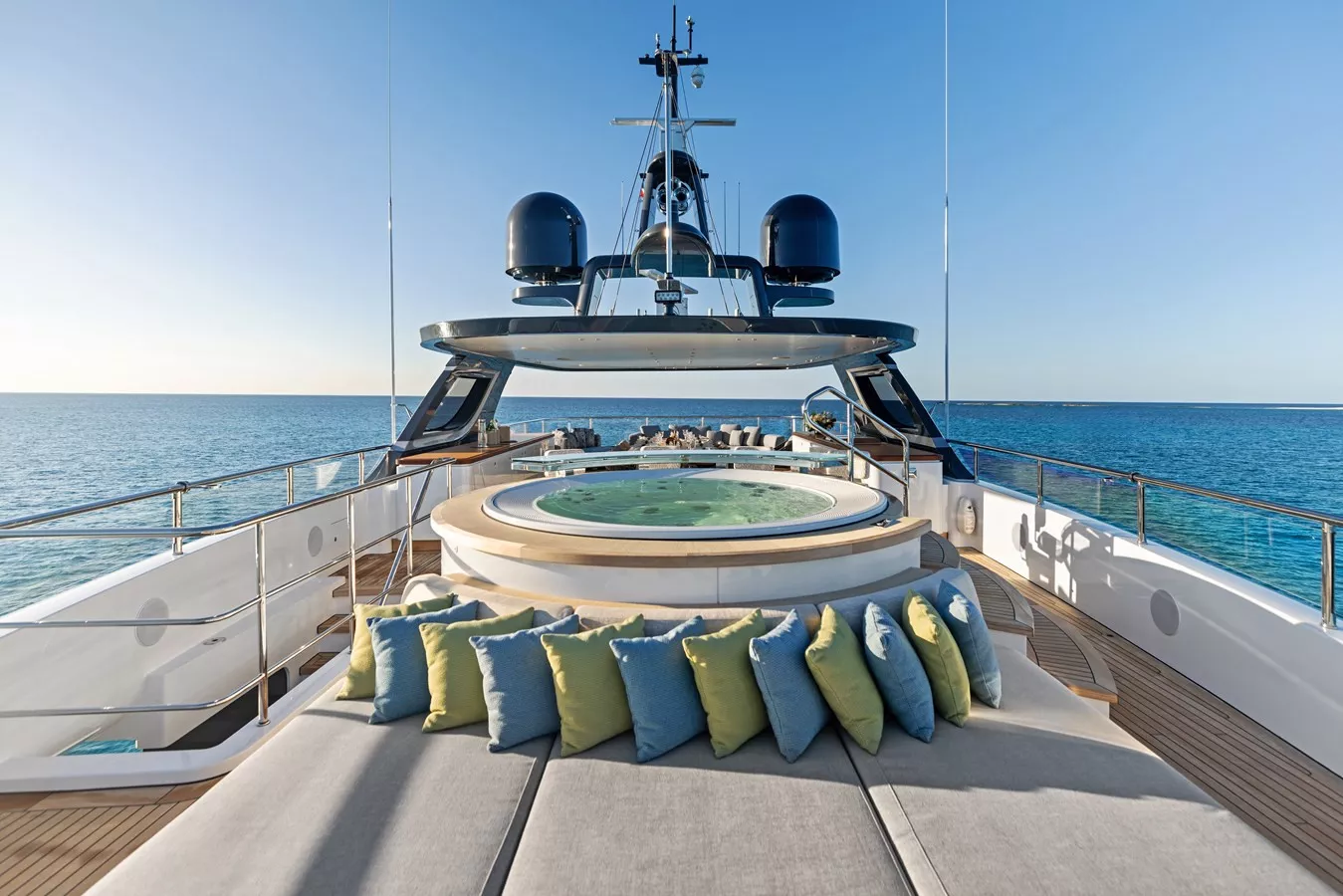 https://api.arconyachts.com/storage/37820/conversions/FLgB9sdXy2ZqAvfWXXvWr8kiD2sOCXTAkZNPFbLx-optimize.webp