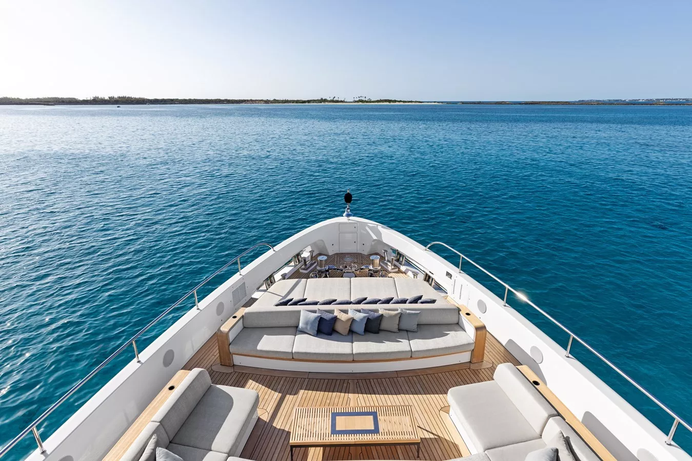 https://api.arconyachts.com/storage/37821/conversions/g4KSA1ETC5vz7fAQAFxs0jb2v6pyHiskN1aW1Pmd-optimize.webp