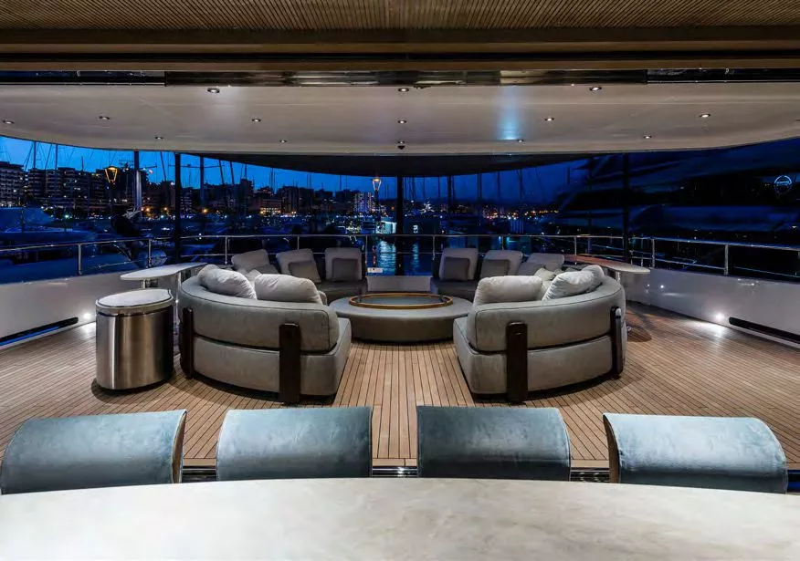 https://api.arconyachts.com/storage/37834/conversions/I7j0vpnMRayOSgWKhhFmAvY04Osxh5nkI8D7yfBW-optimize.webp