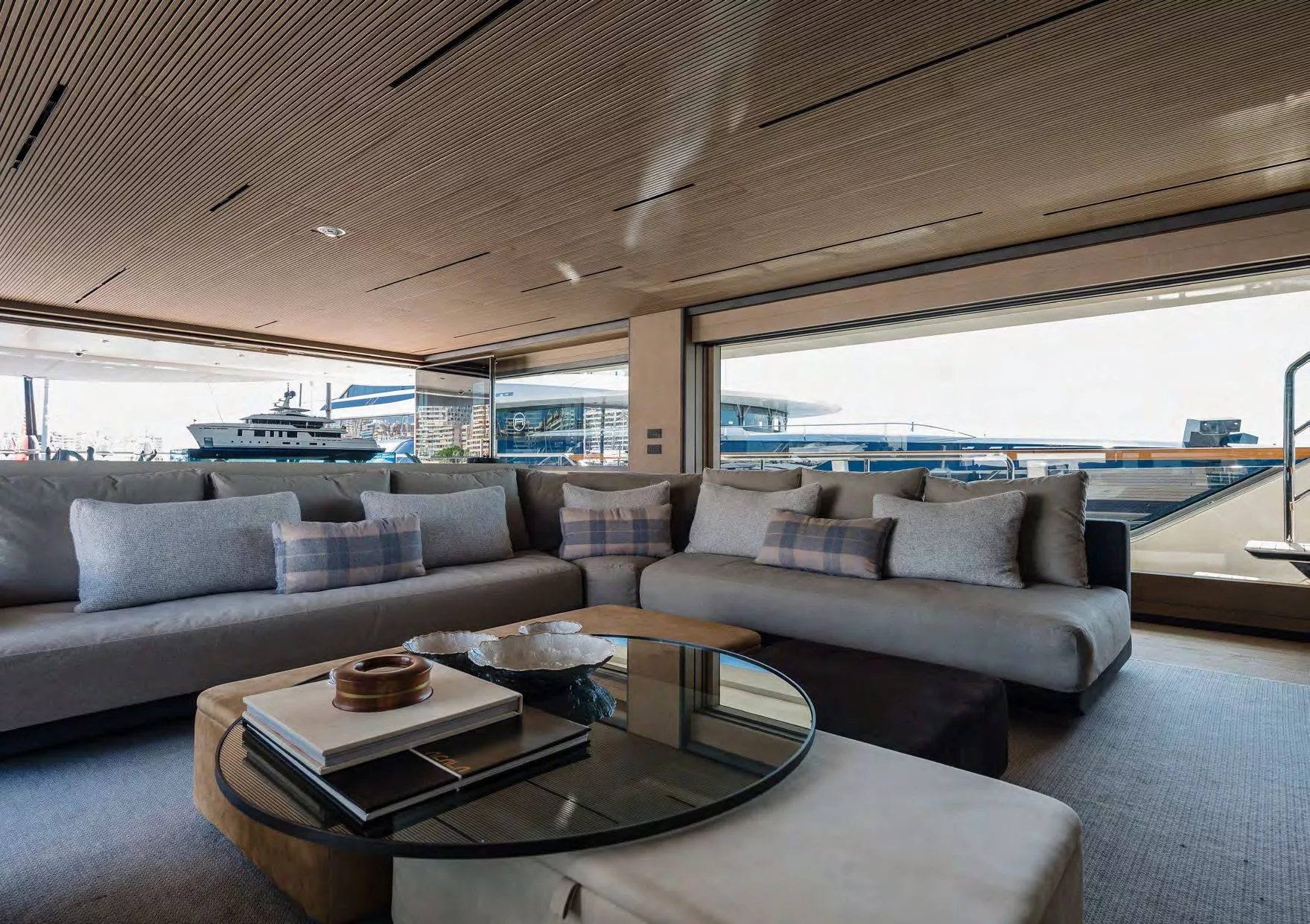 https://api.arconyachts.com/storage/37835/conversions/V7PnNxGoypQUsj1lqhXd1zmVllVQBTbSLEAQJhDZ-optimize.webp
