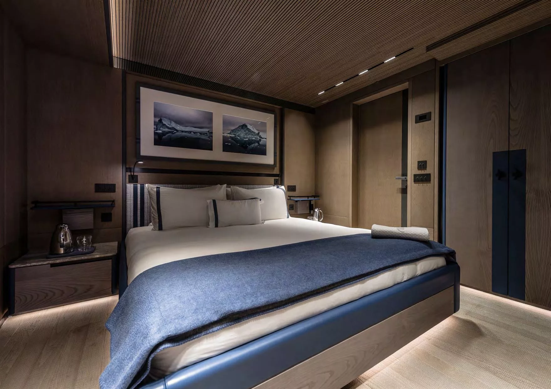 https://api.arconyachts.com/storage/37842/conversions/4wpU6SBMRPwP9ypnX1WPVrj2XKpOElN0P97hB5Jm-optimize.webp