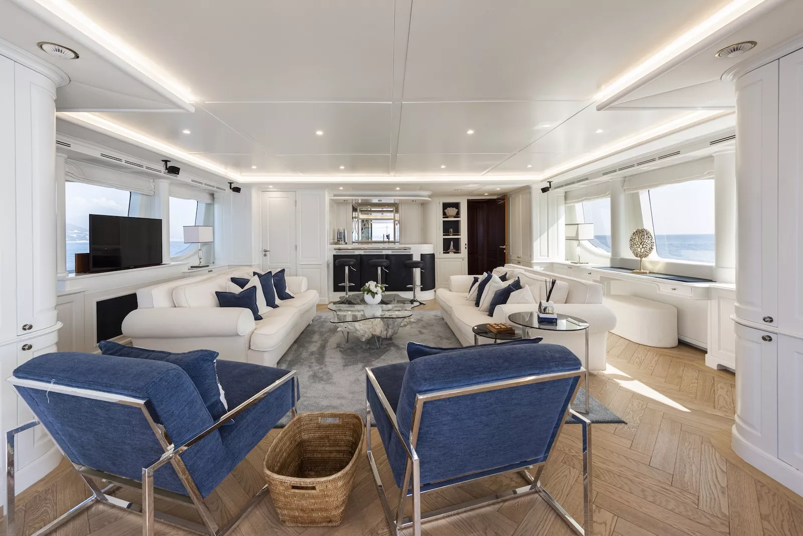 https://api.arconyachts.com/storage/37860/conversions/id9owx3spHDNFaaM6Z43aL55h34nIL1lao32d5k4-optimize.webp