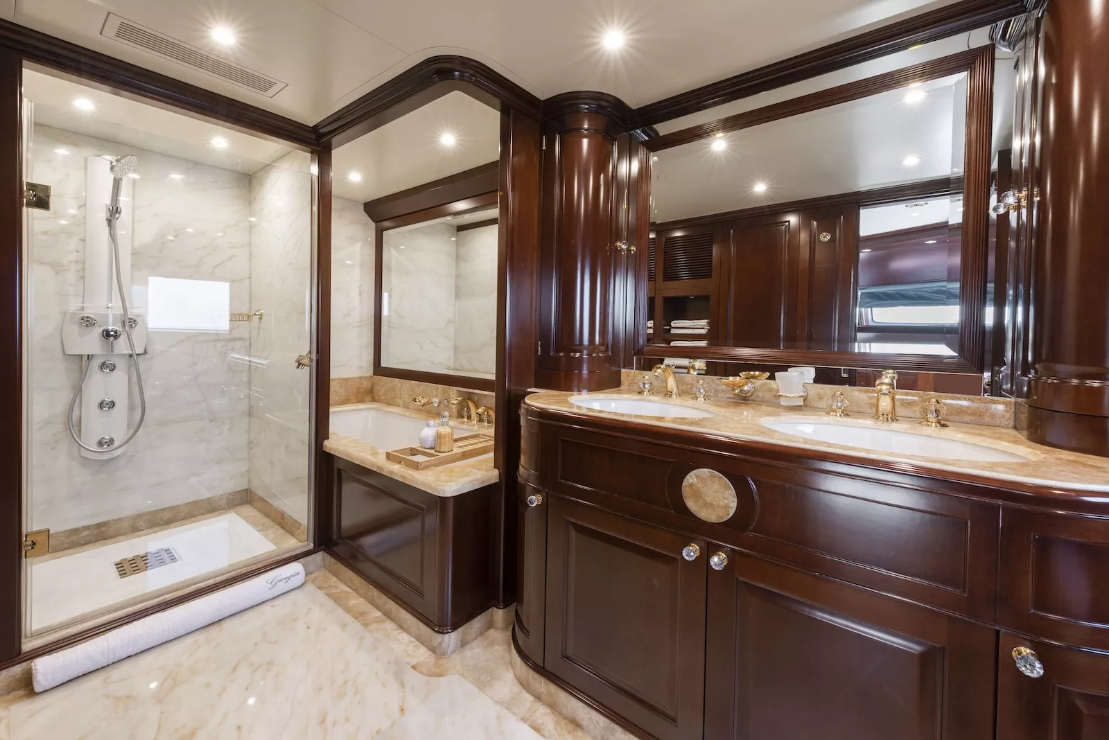 https://api.arconyachts.com/storage/37863/conversions/NYRtphbckrRKIc3DOTW3i6YBX9NZodHPVE9SsGEB-optimize.webp