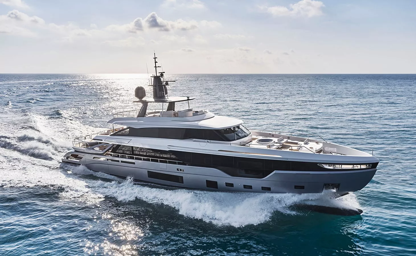Grande 38 METRI TRI-DECK NEW BUILD