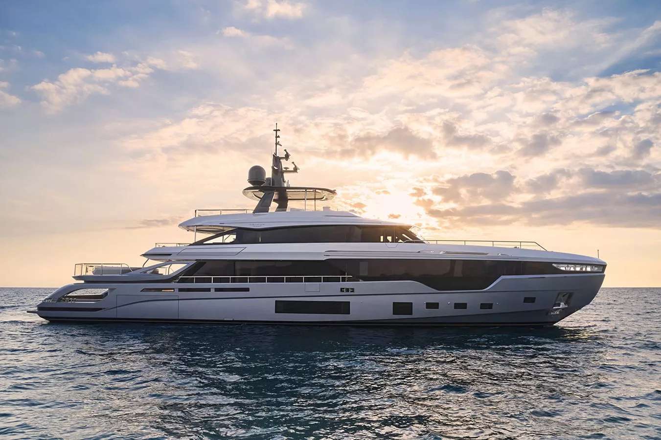 Grande 38 METRI TRI-DECK NEW BUILD