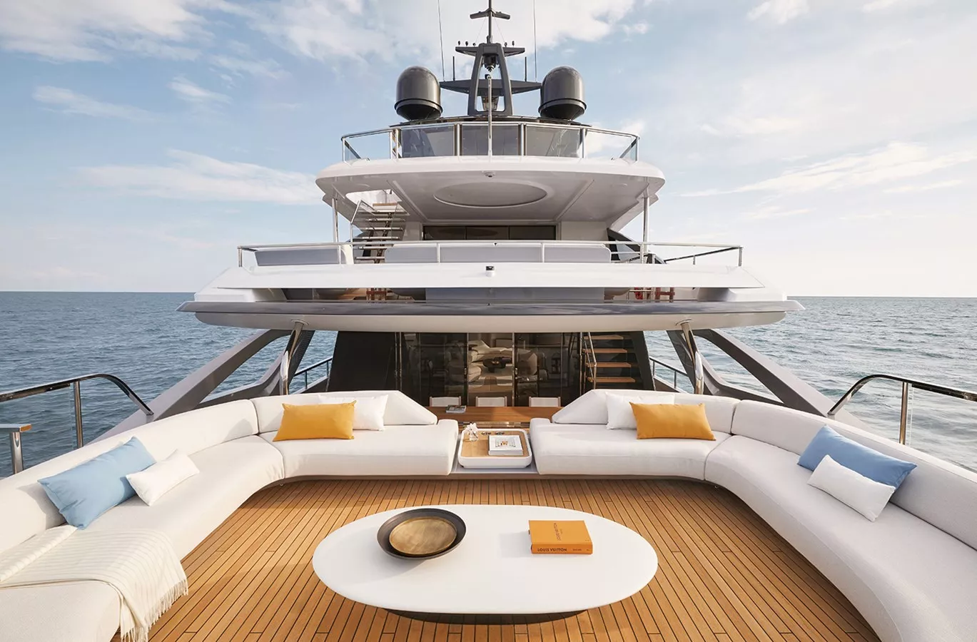 https://api.arconyachts.com/storage/37881/conversions/3obCD5kBovk4azp3elTpsD1HFbwLy7Iojcf5Td3X-optimize.webp