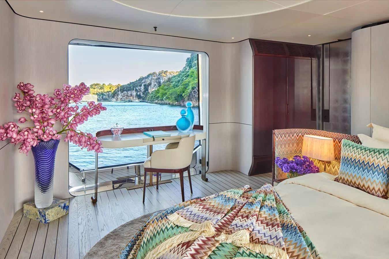 https://api.arconyachts.com/storage/37911/conversions/wKD35R3TGPCkwGSr7bGW3n1YiUwgPhpE6T16bWMt-optimize.webp