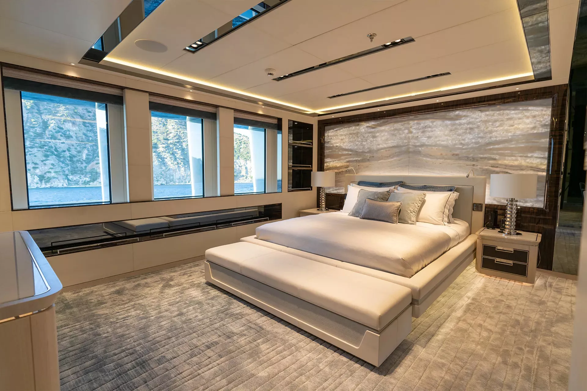 https://api.arconyachts.com/storage/37953/conversions/GdKsrWiN8084XVGF6l1AV9EREwmuHdPq3ocbpkIr-optimize.webp