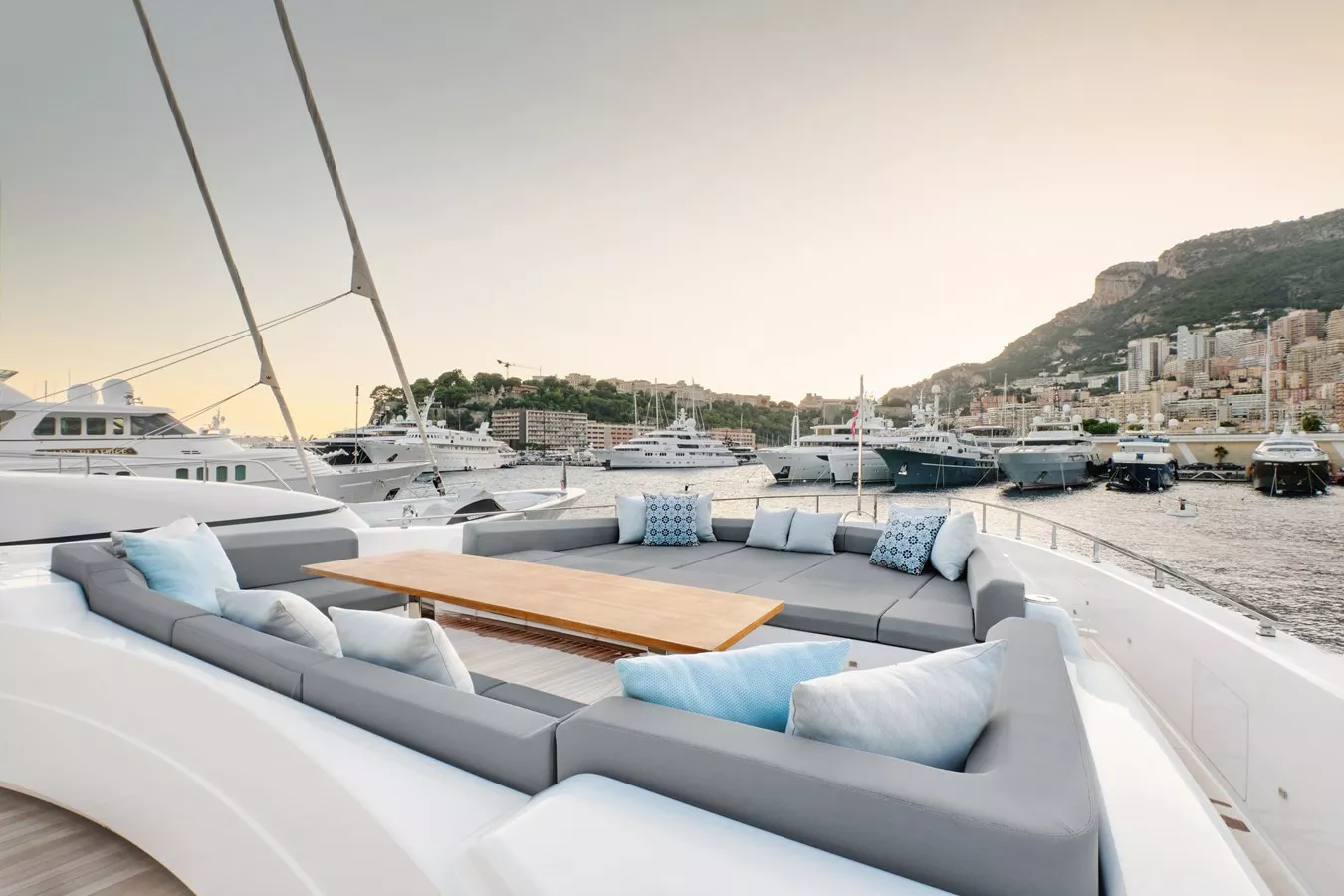 https://api.arconyachts.com/storage/37995/conversions/RtIFqTKf2g7Kh1Ct21DhOLiQrKQF5eZh61tNSZ3S-optimize.webp