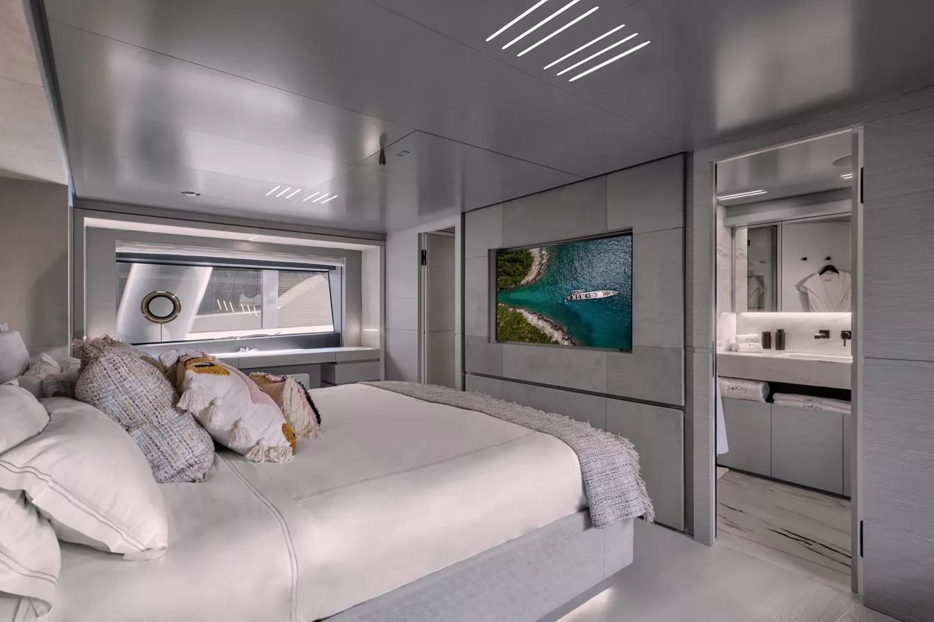 https://api.arconyachts.com/storage/37999/conversions/8n4PHEpsHsW5IeWrU8WM7sHNpZpNVoK7nKe1pUde-optimize.webp