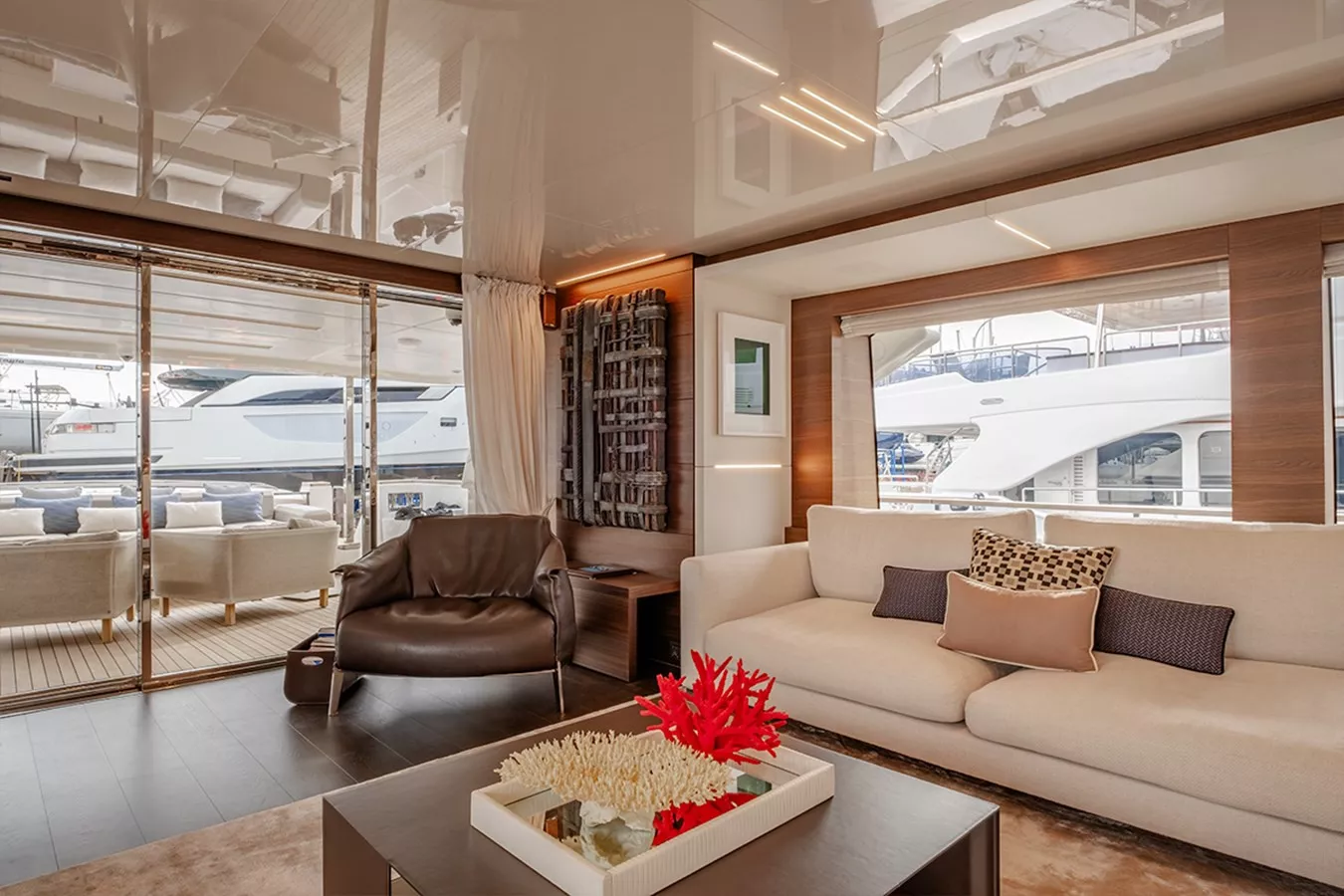 https://api.arconyachts.com/storage/38019/conversions/mVT2hxt0ANU7DeZ3oa7BCsejBGjZQ38XFxTGl5eQ-optimize.webp