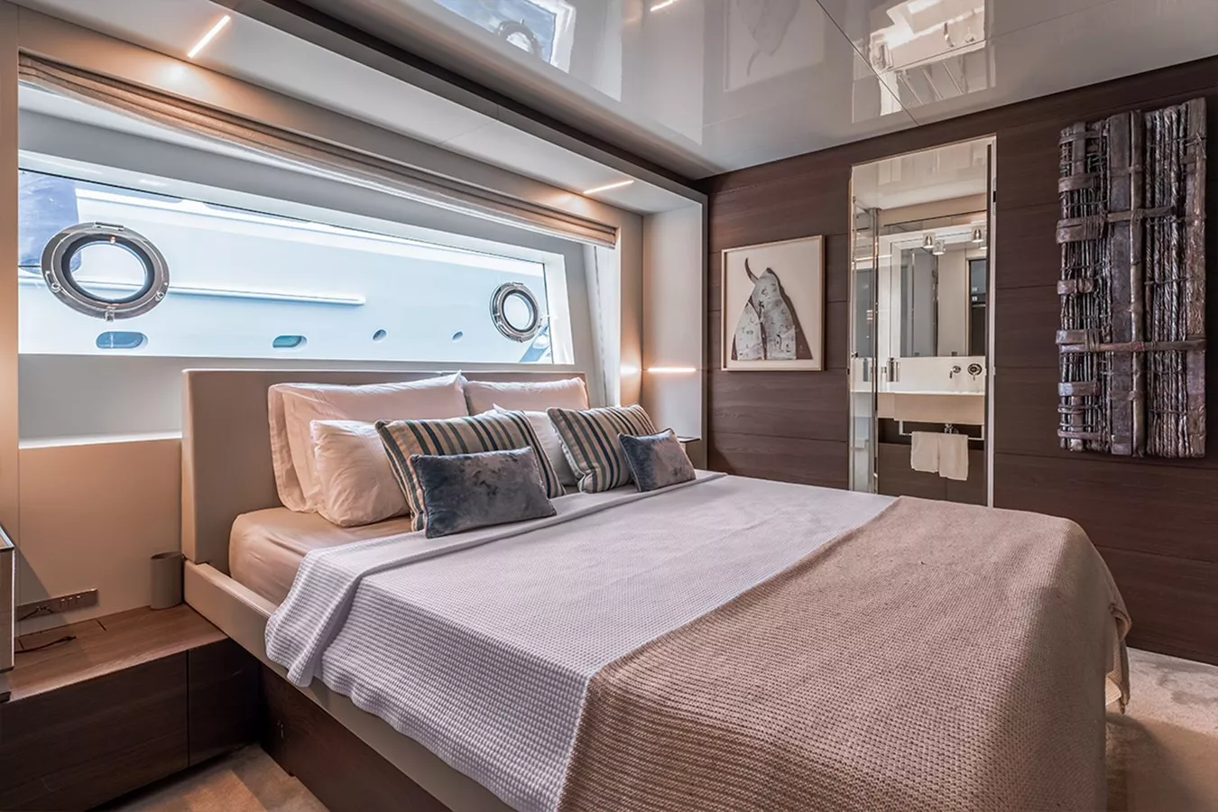 https://api.arconyachts.com/storage/38026/conversions/NREjJWrn1AqiyQ6kzJEuwChOXYyxNkFE5F8qHPvJ-optimize.webp