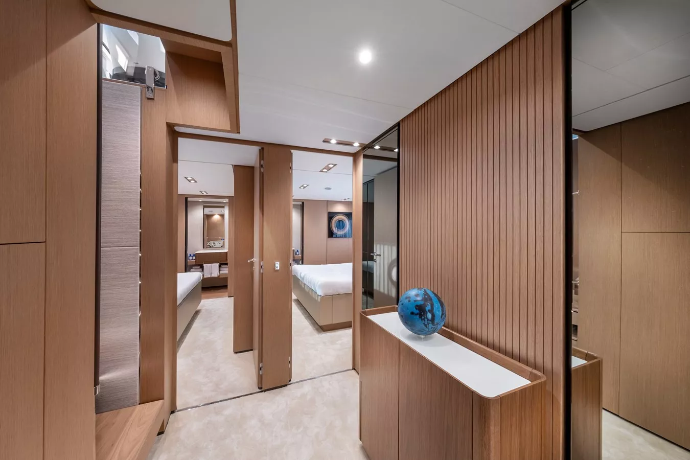 https://api.arconyachts.com/storage/38049/conversions/WhgV8fVJcFAuuADaSLquXnPBLKvd5qK2VJc3arJU-optimize.webp