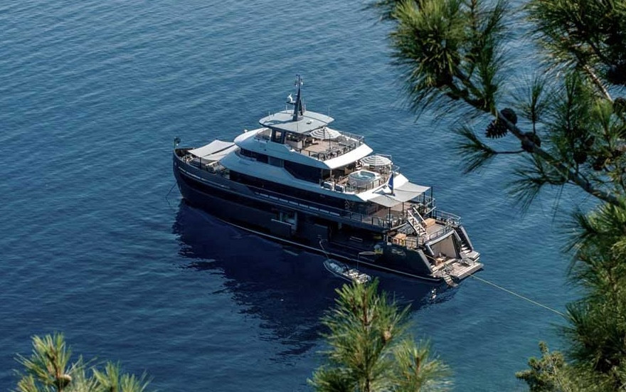 https://api.arconyachts.com/storage/38065/conversions/7xJlcNmOXs7zHzZVHnqfaqk6TEgYKutYxZbdzI0i-optimize.jpg