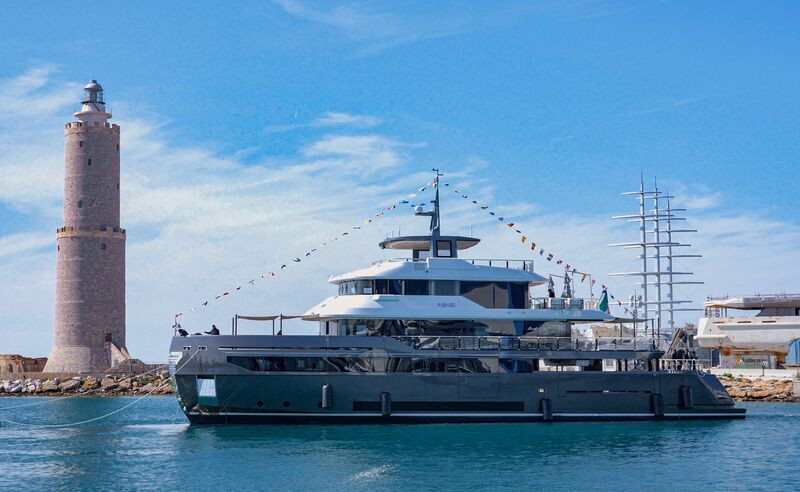 https://api.arconyachts.com/storage/38073/conversions/t0tJNZkypDcrlEOrzoA4I4qqSLZLGMjwIdk8kNqh-optimize.jpg