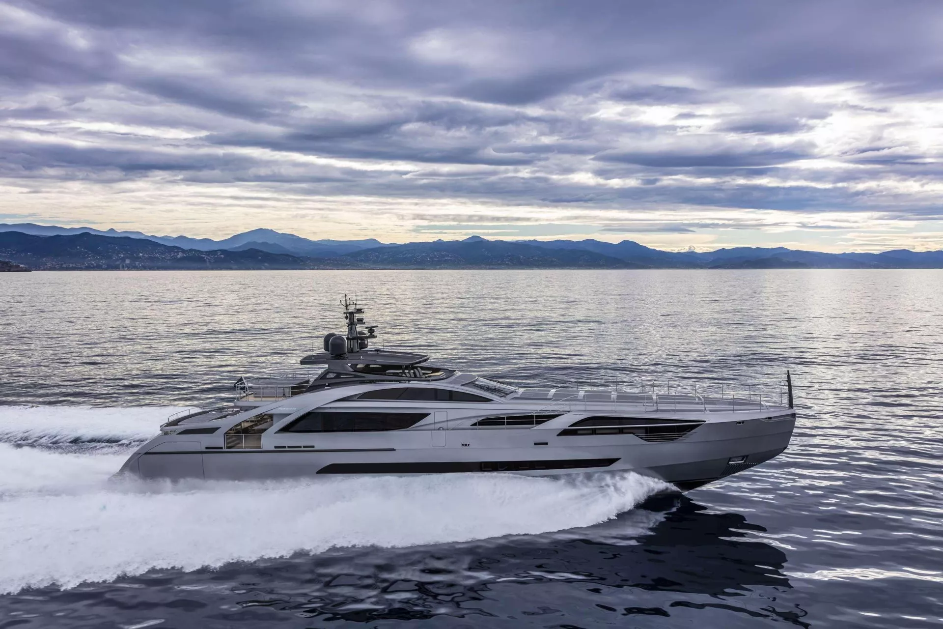 https://api.arconyachts.com/storage/38074/conversions/tDqZTVXuNBkLvilaNAUWnpH9gsAhHJvnTQMgsuCH-optimize.webp