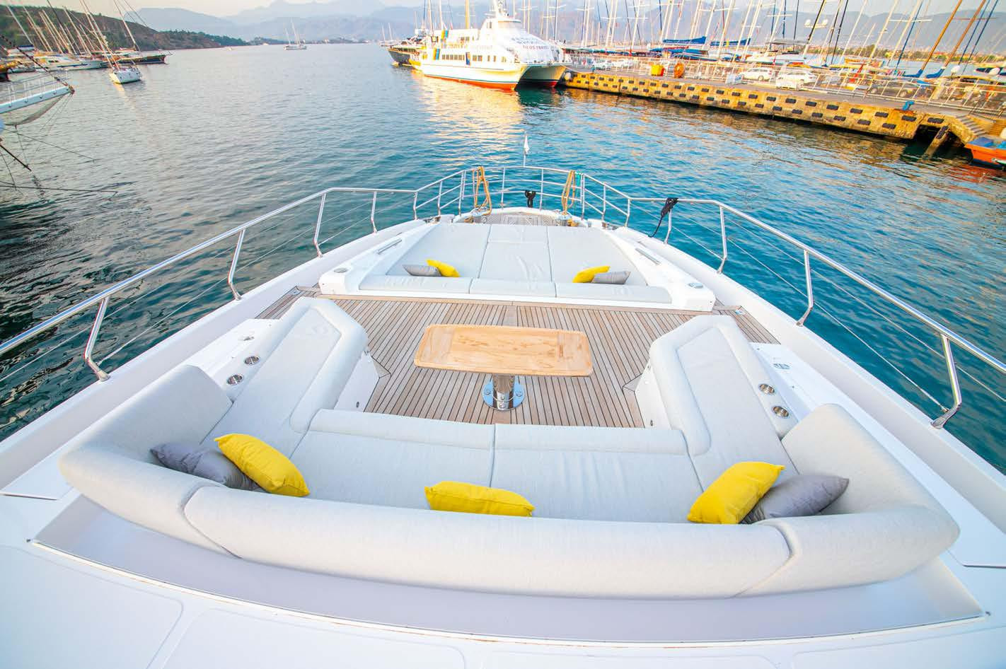 AZIMUT GRANDE 27 METRI