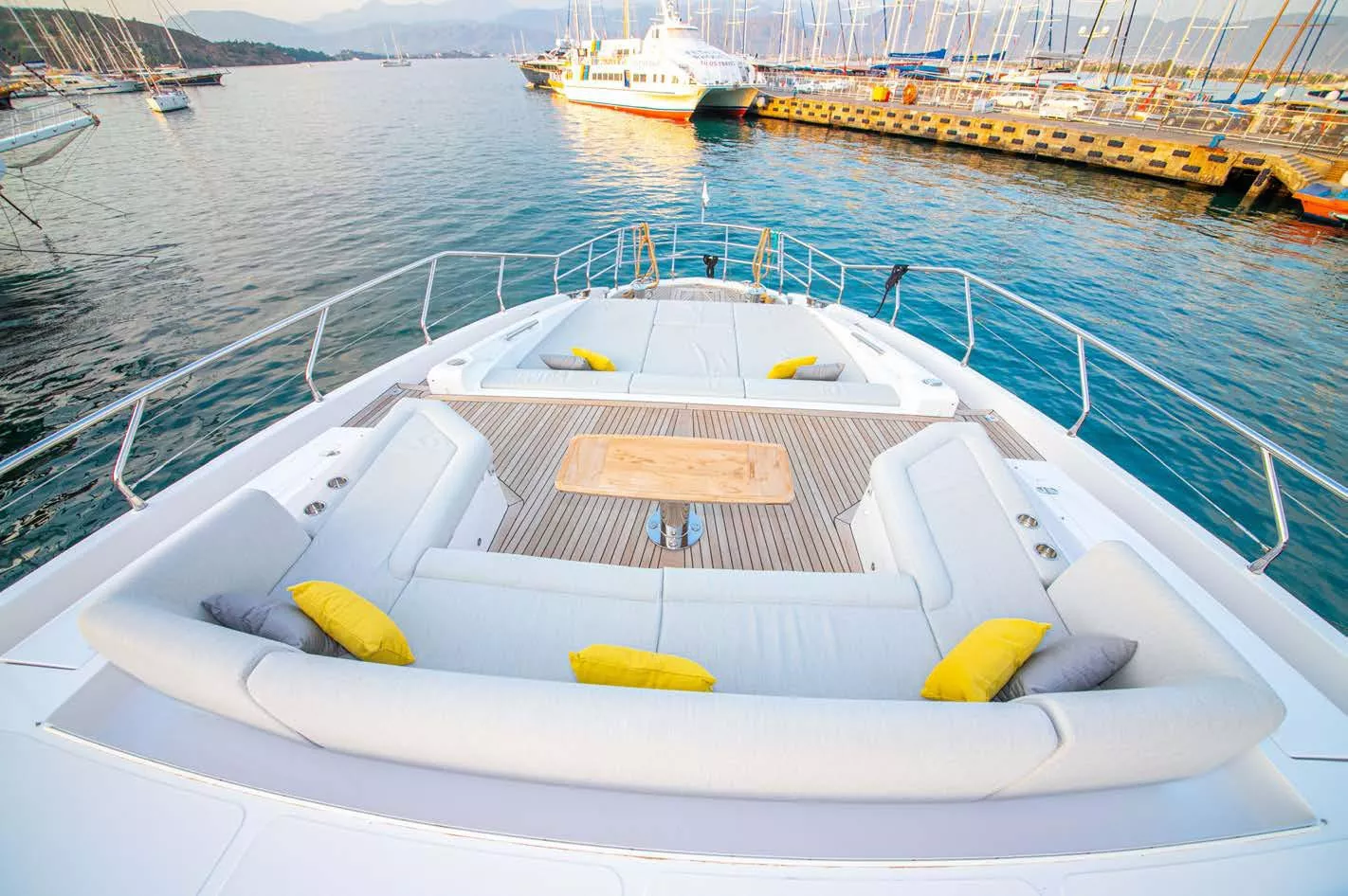 https://api.arconyachts.com/storage/38081/conversions/6w5aeCJ3AR2AkBphooqBNMVYhYbSbfcnQ1nVwHW4-optimize.webp
