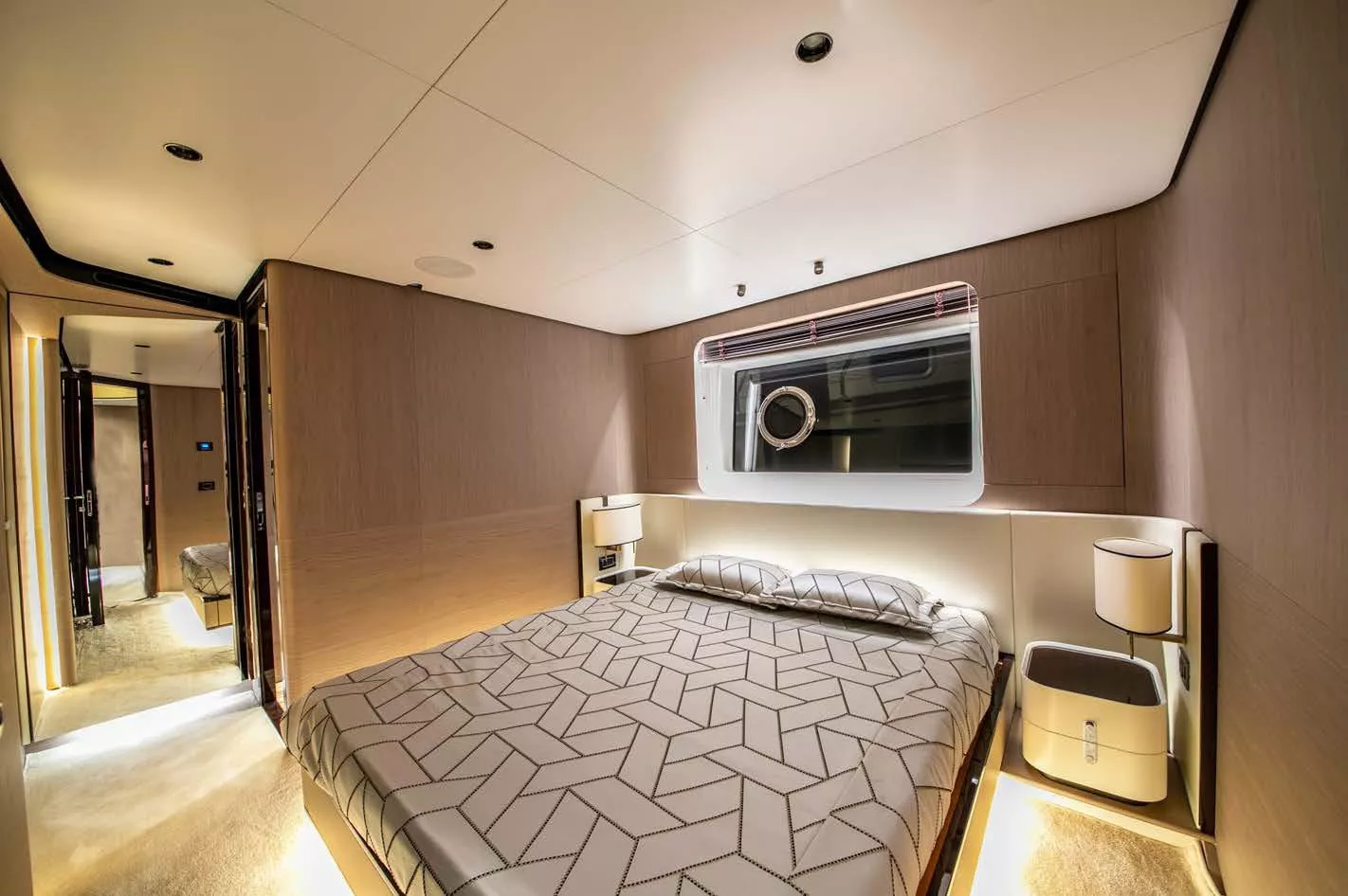 https://api.arconyachts.com/storage/38094/conversions/5kt4d8h5EiZ33VudyxVGv7DI4uhxEvoTt192H6yr-optimize.webp