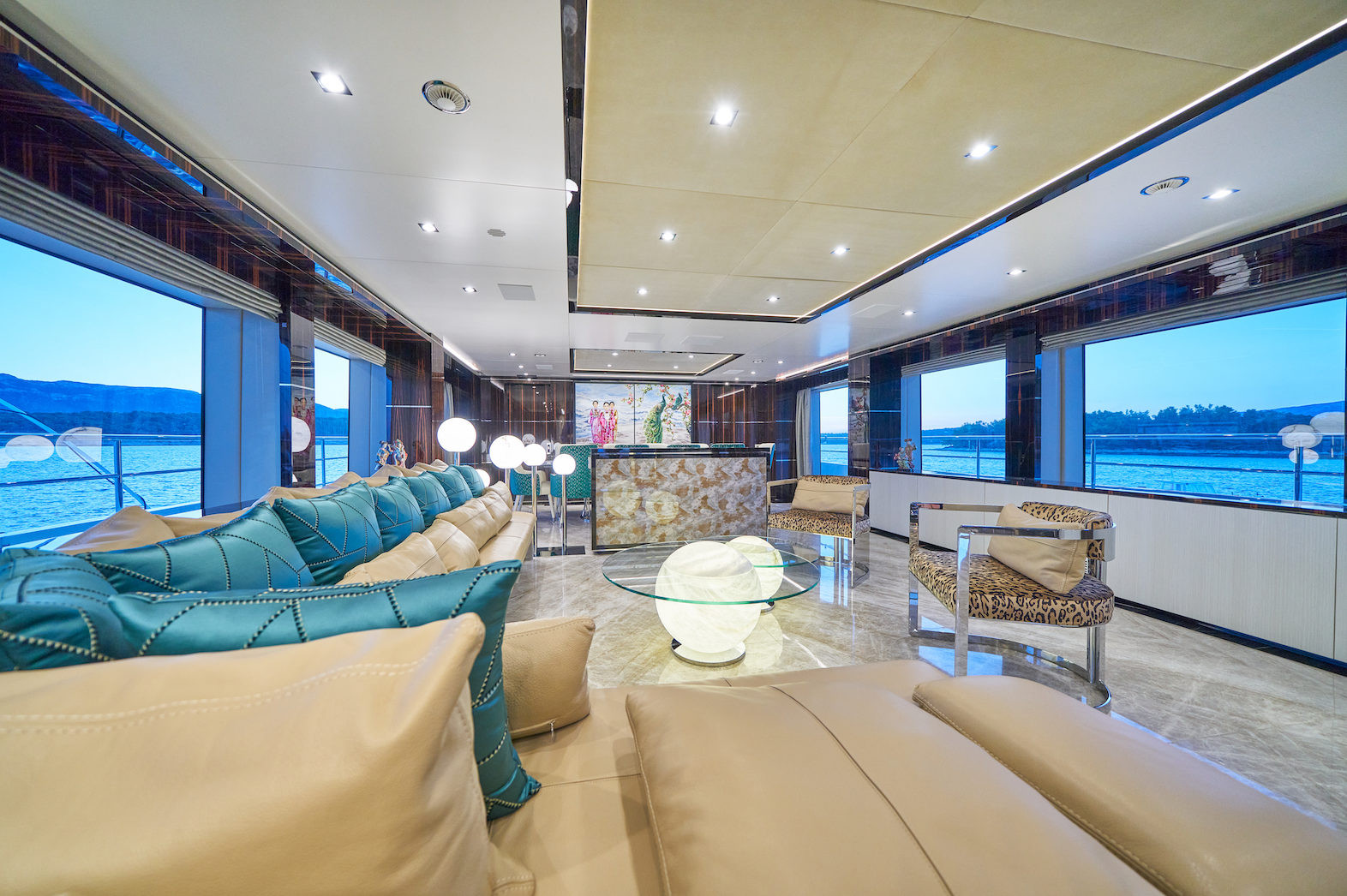 https://api.arconyachts.com/storage/38102/conversions/d5cRr9mwk7lJzcvdJpbf02OjNVRnIaaKy8zp3iom-optimize.jpg