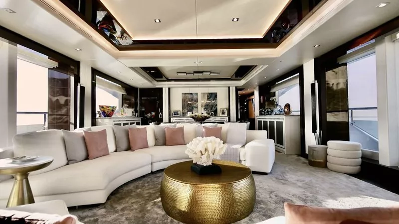 https://api.arconyachts.com/storage/38143/conversions/VgNe2YG0uLvYqthBJzsrfssl1kBsVACaR8sWvGN3-optimize.webp