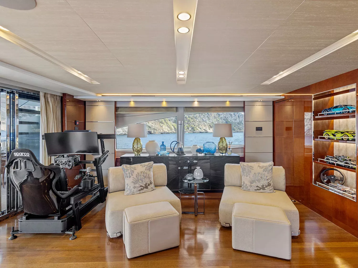 https://api.arconyachts.com/storage/38157/conversions/AHeOF2DP9c7OZoOEp9vM84xjQluMVpijozEnbFfj-optimize.webp
