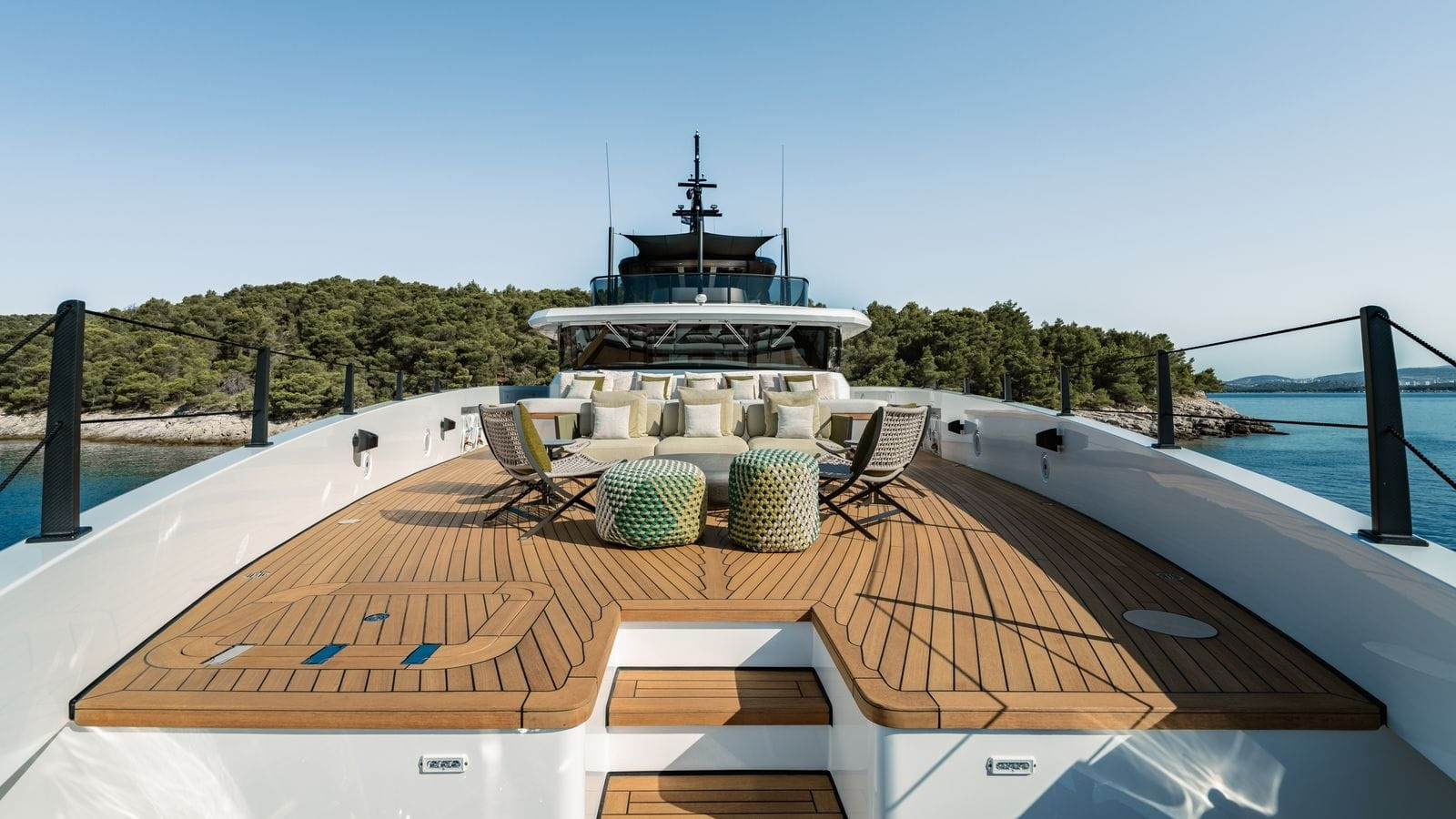 https://api.arconyachts.com/storage/38171/conversions/iSinLQWtagCjCTuRogvXE4EJG1UHyhrInK85RTlL-optimize.jpg