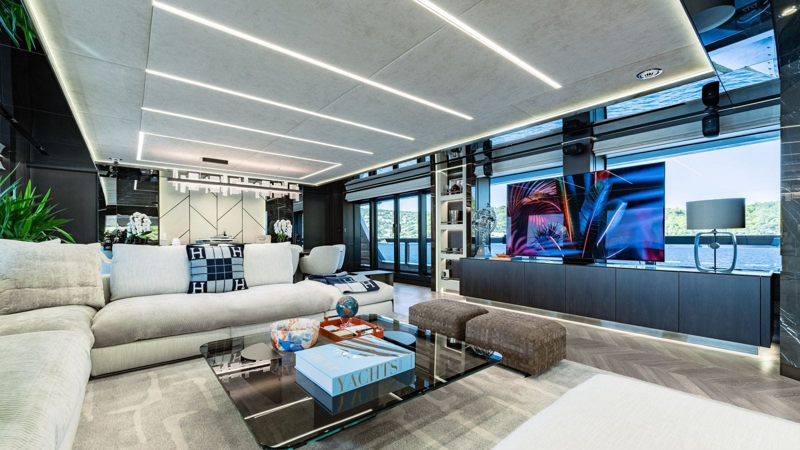https://api.arconyachts.com/storage/38179/conversions/pn8bB4GAcwLY8jFutD9wDpPlpMqgOqMslLPgbwqf-optimize.jpg