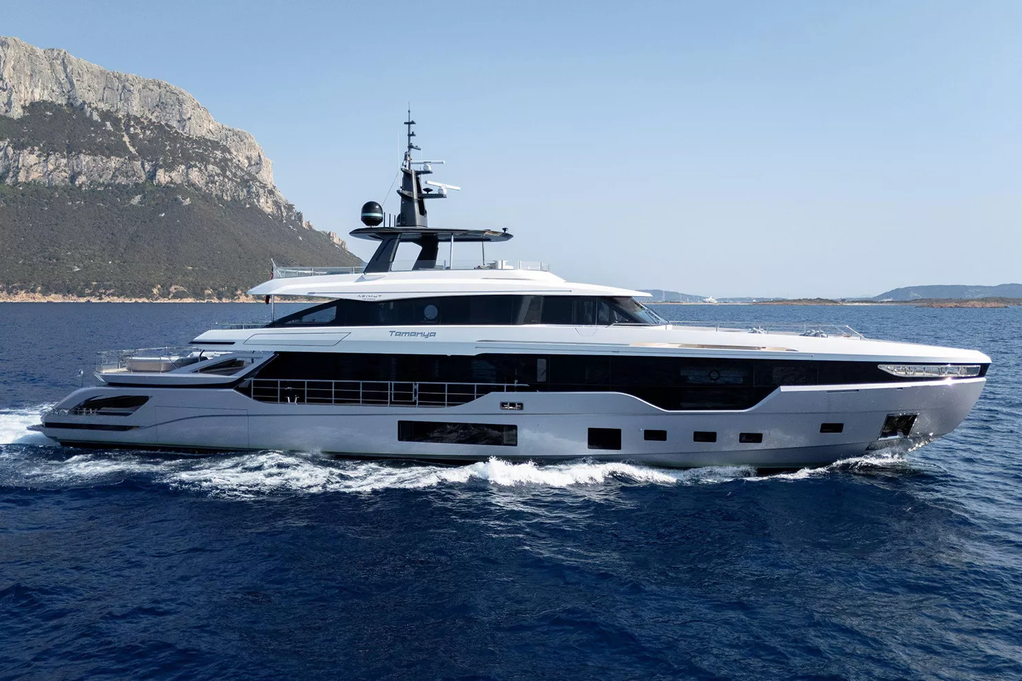 TAMANYA - Azimut Grande 38 Trideck