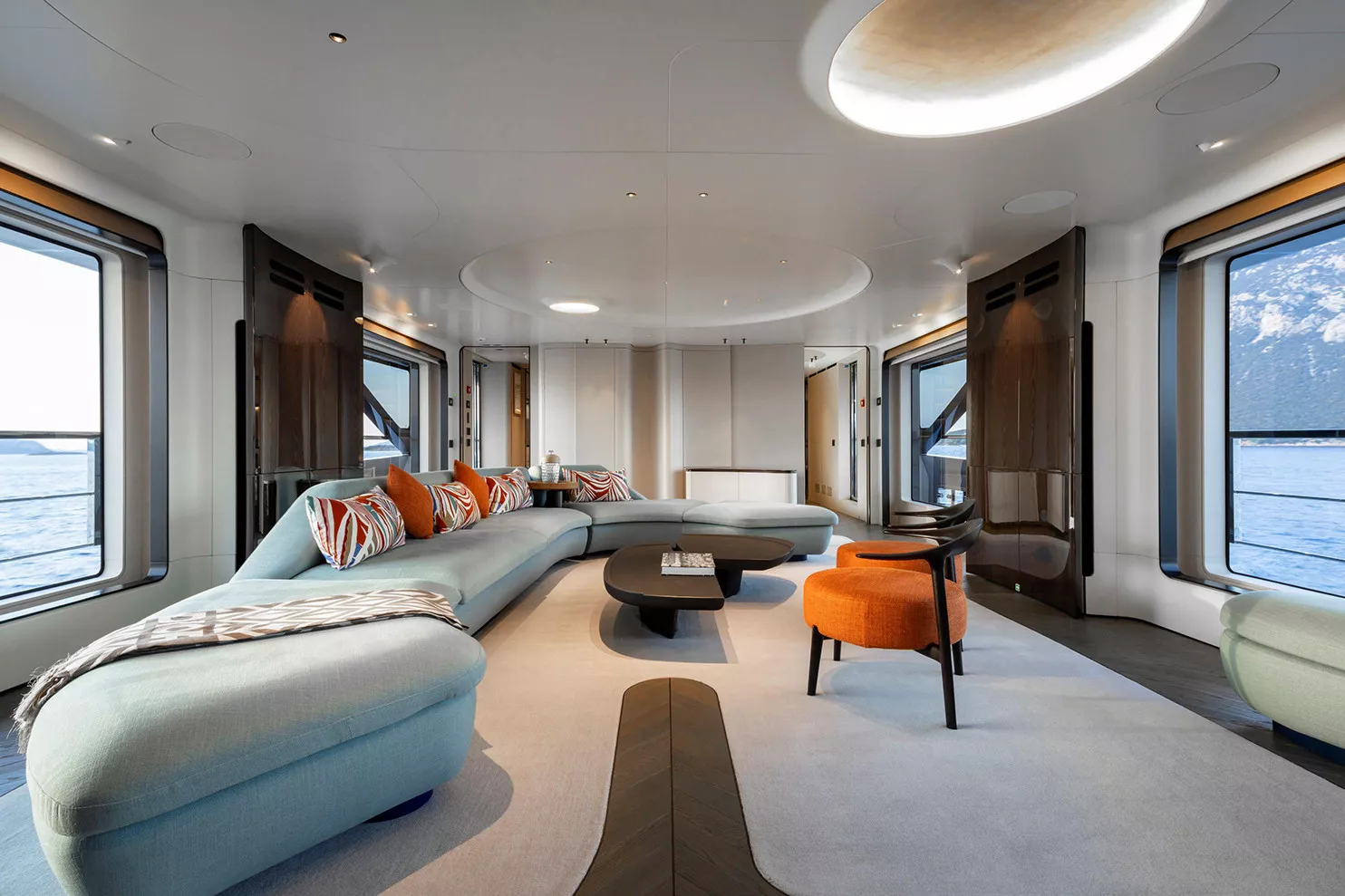 https://api.arconyachts.com/storage/38207/conversions/CgobOtYI9NfIr2uoFXXb0D1wT0JqsFKLpaXEtLdw-optimize.webp