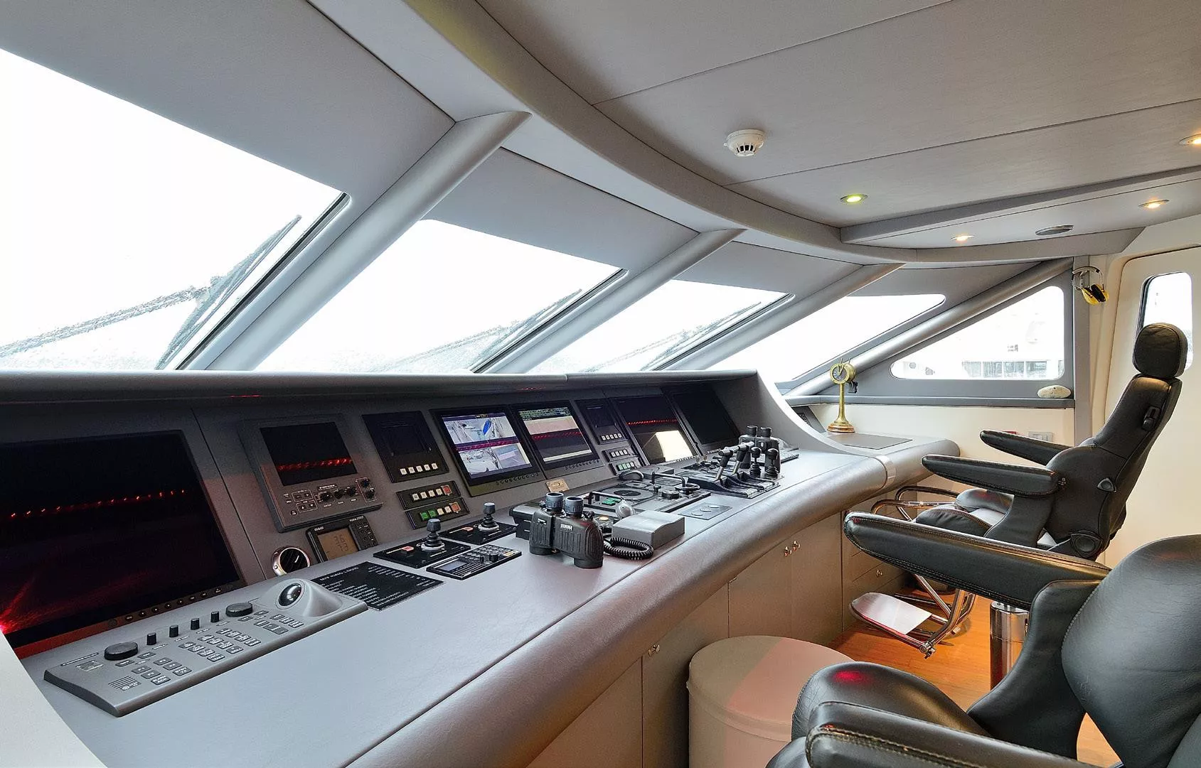 https://api.arconyachts.com/storage/38228/conversions/GY2K1tLBhu5N85WiAD9OHqibEzw1lXnwuGFRqyGg-optimize.webp