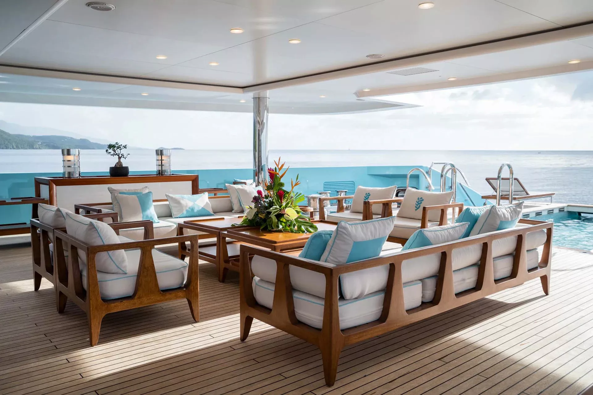 https://api.arconyachts.com/storage/38303/conversions/Qg5XgFiJgG5pyXXUFLRJTIbKo5sUETzJlunroFyI-optimize.webp