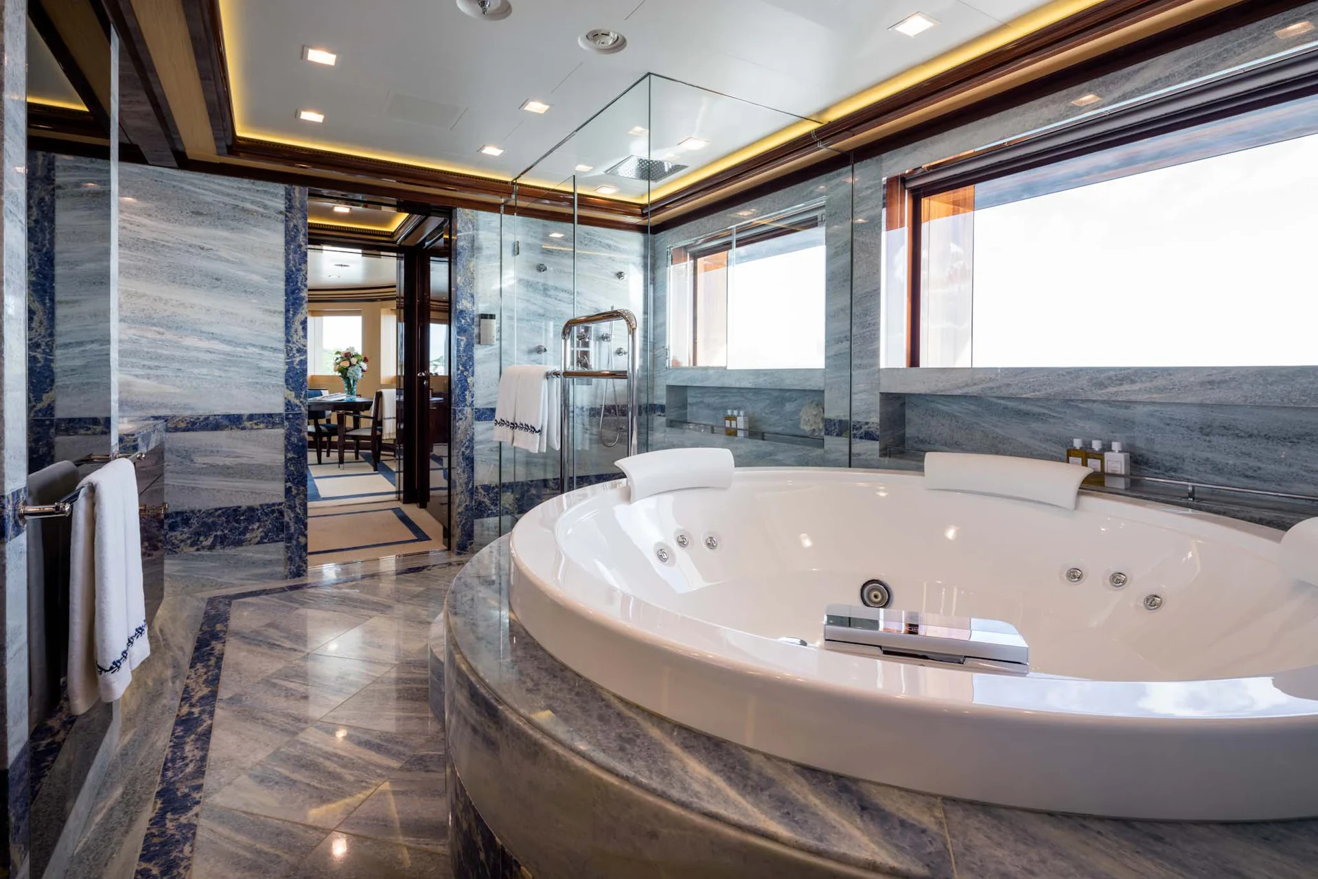 https://api.arconyachts.com/storage/38314/conversions/1Jxk61TJ0OEbp6ZU4Wf6dzhsEmXrxTQJixCgjTXd-optimize.jpg
